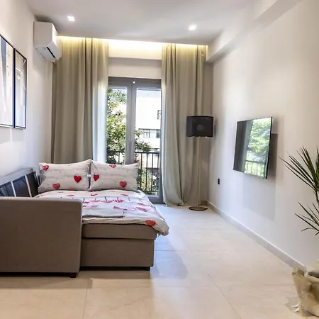 Apartment Leaf - Downtown Luxury, Elegance & Finesse