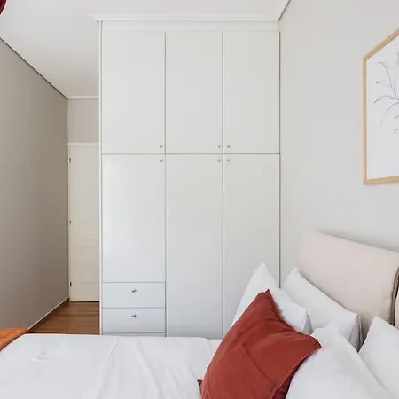 Apartment Spacious Serenity In Marousi By Upstreet