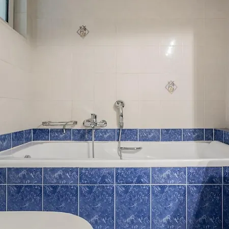 Apartment Spacious Serenity In Marousi By Upstreet