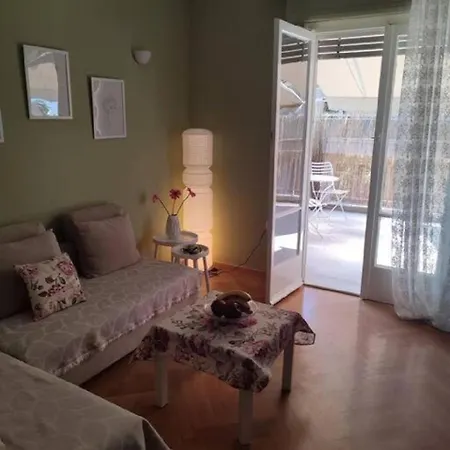 Apartment Lovely Penthouse At The Center! Athens