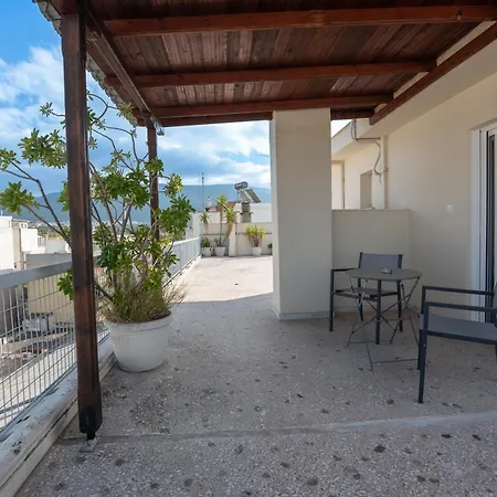 With Panoramic View * Atene