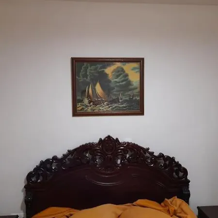 Hristo's In Apartment Athens