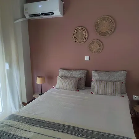 Pavlos Urban Apartment Athens