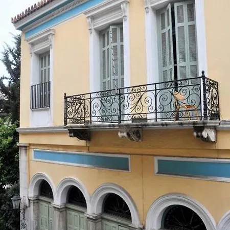 Magnificent In Plaka Apartment Athens