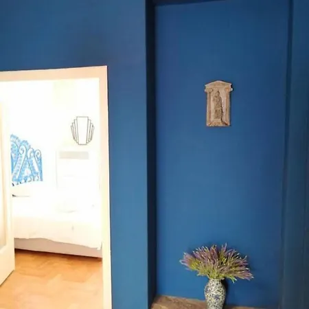 Magnificent In Plaka Apartment *