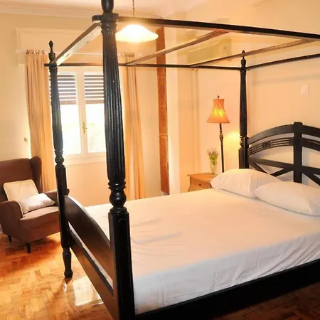 Magnificent In Plaka Apartment Athens