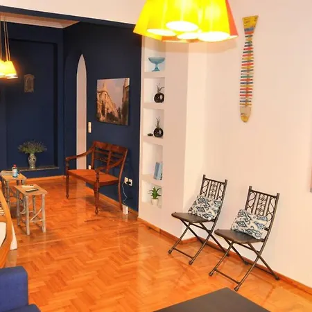 Magnificent In Plaka Apartment *