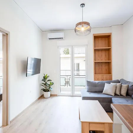 Spacious 3-bedroom Dual In Centre * Athens