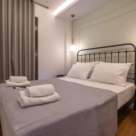 Live Life Plaka Appartement *