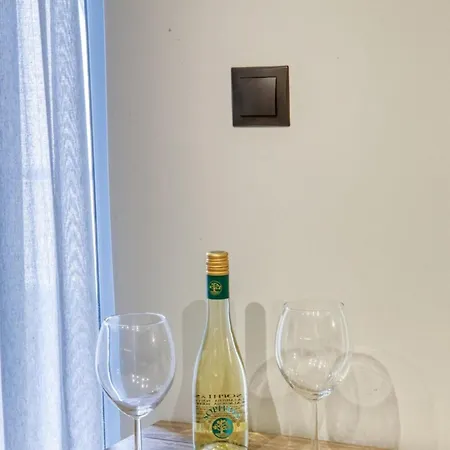 Sweet And Modern Flat At Palaio Faliro Athens