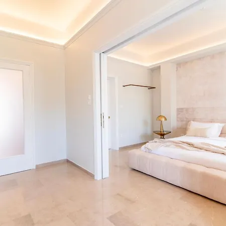 3 Level Acropolis Penthouse With Roof Garden Oasis Apartment