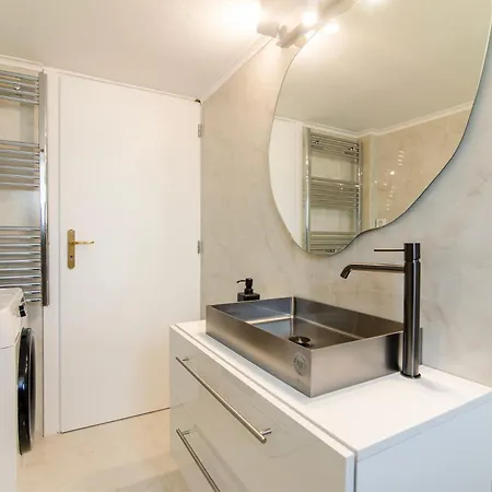 Apartment 3 Level Acropolis Penthouse With Roof Garden Oasis Athens