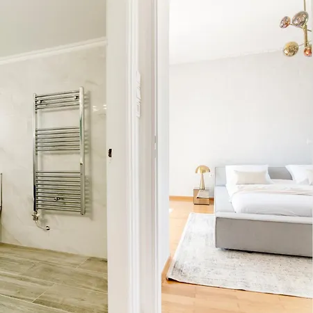 Apartment 3 Level Acropolis Penthouse With Roof Garden Oasis Athens