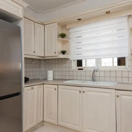 Faliro 2 Bd Escape Modern Living Redefined Apartment *