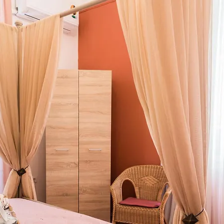Alegria Simple Economy * Athen
