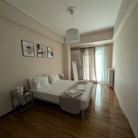 Luxury & Spacious In Apartment *