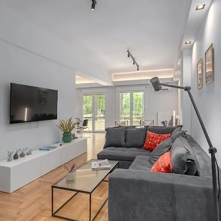 Apartment Cozy 2bd Aprtmnt In Ilisia Park