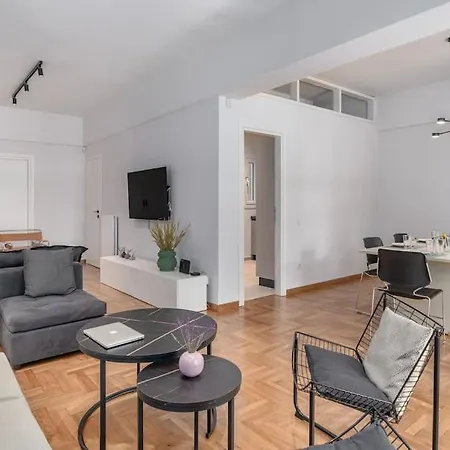 Apartment Cozy 2bd Aprtmnt In Ilisia Park *