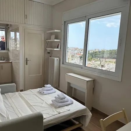 Loft Pagrati Apartment