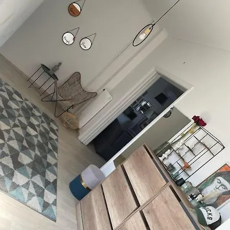 Apartment Luxurious 3-bedroom In Glyfada