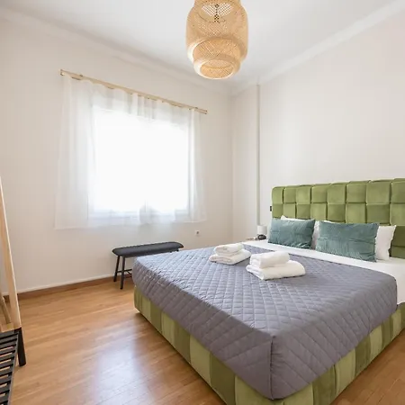 Stylish 2 Bd Urban Retreat Near Panormou Metro * Αθήνα