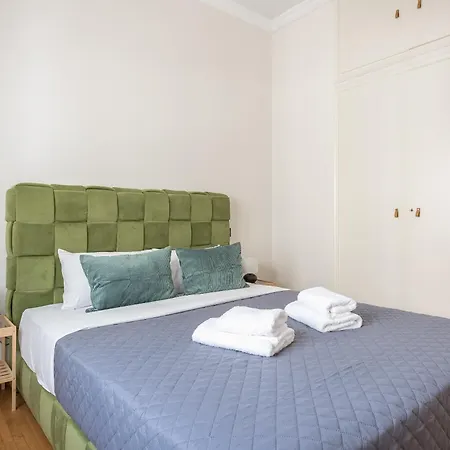 Stylish 2 Bd Urban Retreat Near Panormou Metro Διαμέρισμα *