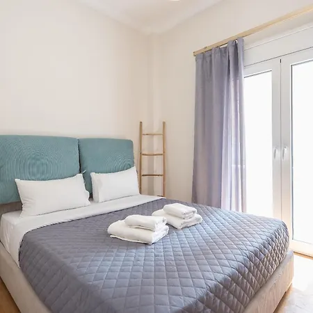Διαμέρισμα Stylish 2 Bd Urban Retreat Near Panormou Metro *