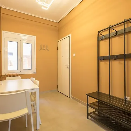 Διαμέρισμα Stylish 2 Bd Urban Retreat Near Panormou Metro