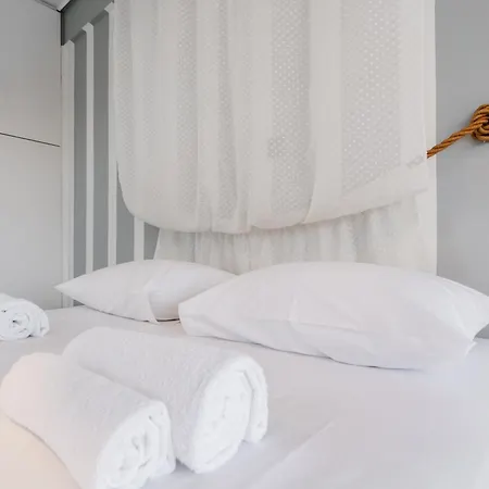 Acrolofts M62 Apartmán