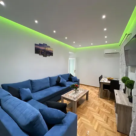 Four Seasons Apartment