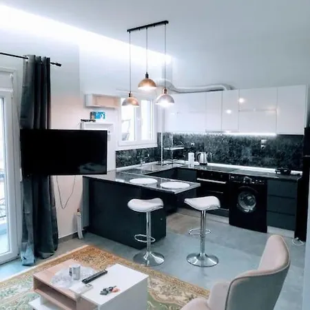 Apartment Gazi View #2 *