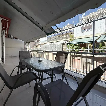 Matrozou Spacious 95sqm In Koukaki Apartment