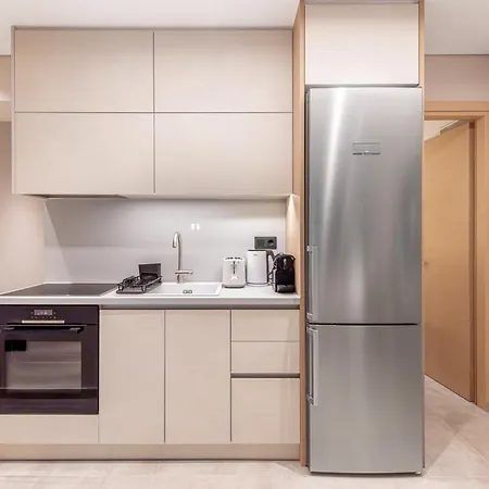 Phaedrus Living Luxury Residences Aurora Apartment