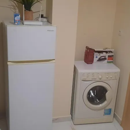 Livia's To Ampelokipi Metro Airport Line Apartment