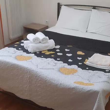 Apartment Livia's To Ampelokipi Metro Airport Line