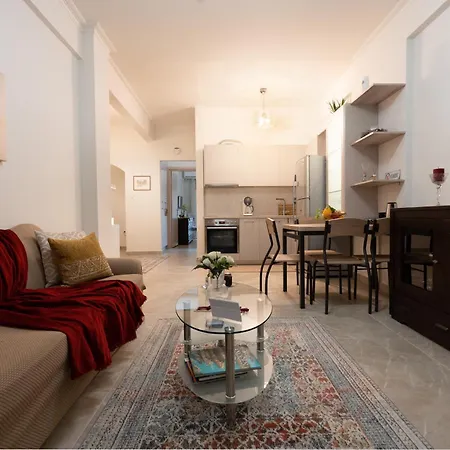 Athenian Dream: Spacious Luxury Apartment *
