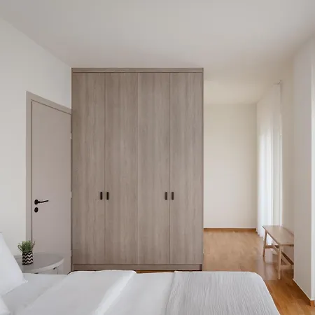 Athenian Riviera Coastal Charm Apartment *