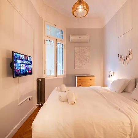Historic 2br Oasis In Kolonaki Apartment *
