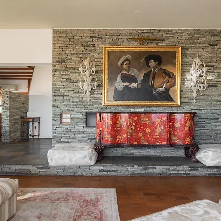 Apartment Exclusive Spacious With Expansive Views - St8
