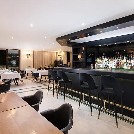 Athenian Riviera Hotel& Atenas