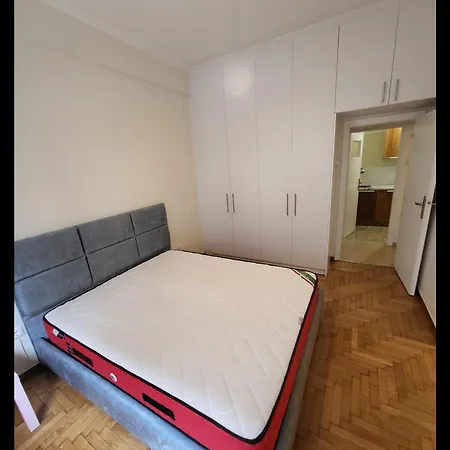 Apartment Now, Embassy Two *