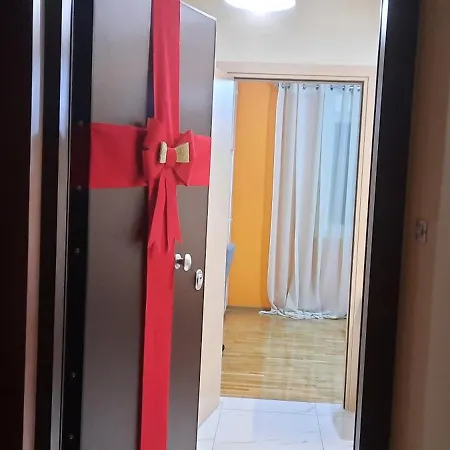 Apartment Livia's To Ampelokipi Metro Airport Line *
