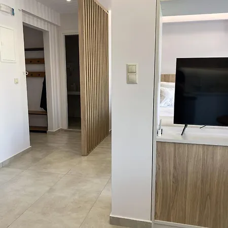 Apartment Modern With Large Private Balcony Athens