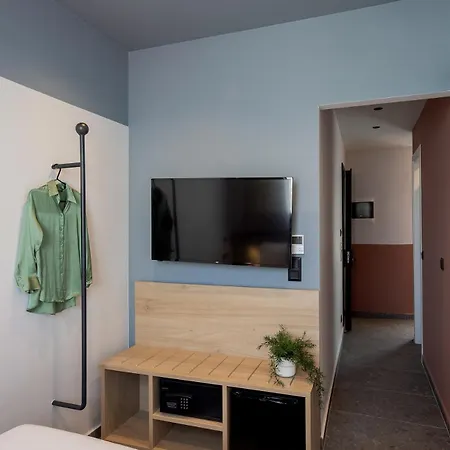 Bonnie By Nin&bau Hotel *