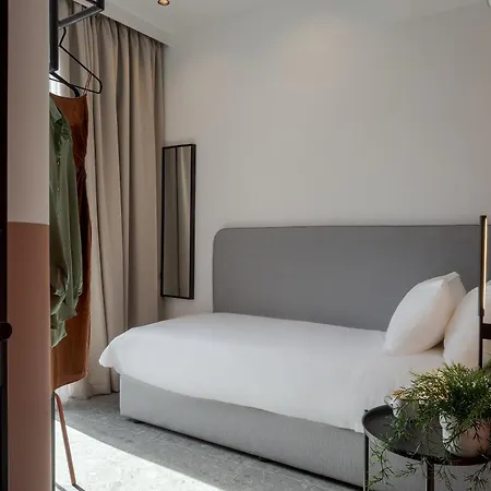 Bonnie By Nin&bau Hotel *
