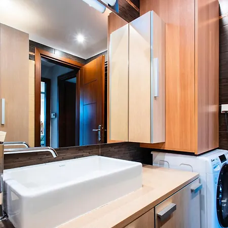 Lis153 By Smart Cozy - Floors With Amazing View - Available 24hr