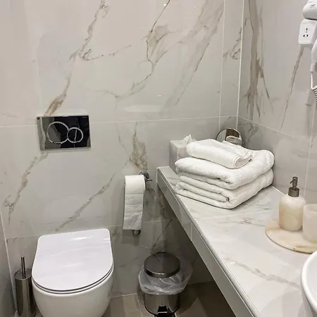 Apartment Modern With Large Private Balcony Athens
