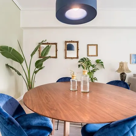 Apartment Spacious & Stylish 3-brm Near Acropolis Museum *