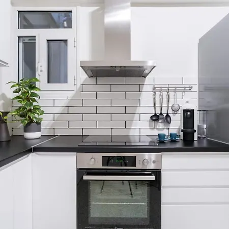 Apartment Spacious & Stylish 3-brm Near Acropolis Museum *