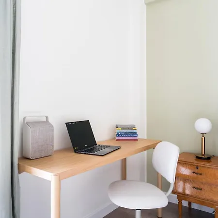 Spacious & Stylish 3-brm Near Acropolis Museum * Athens
